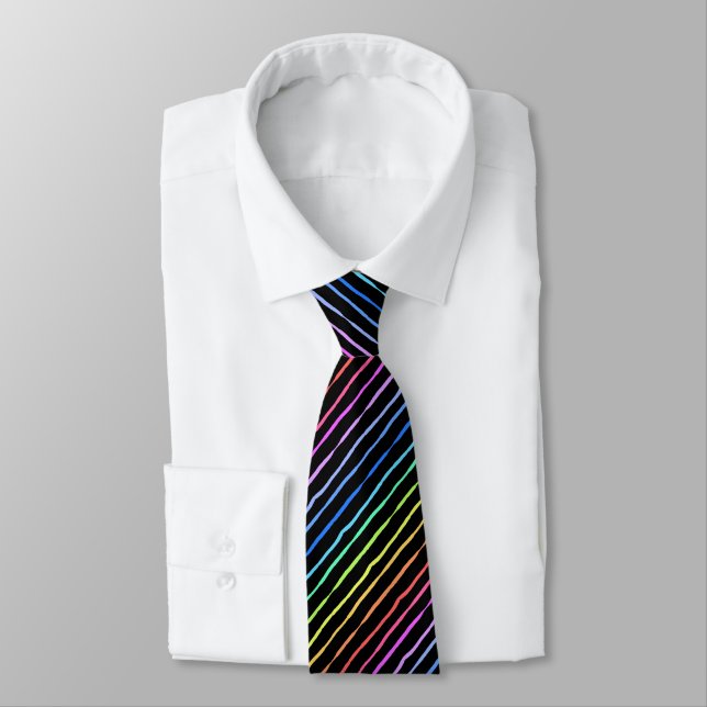 Bürsten-Anschlag-Regenbogen-gestreiftes schwarzes Krawatte (Gebunden)