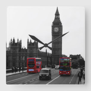 Bus touristique de Londres et horloge murale de