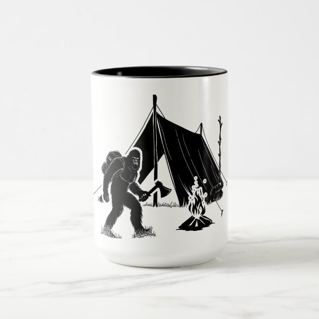 Bushcraft Adventure Camping Bigfoot Tasse (Zentrum)