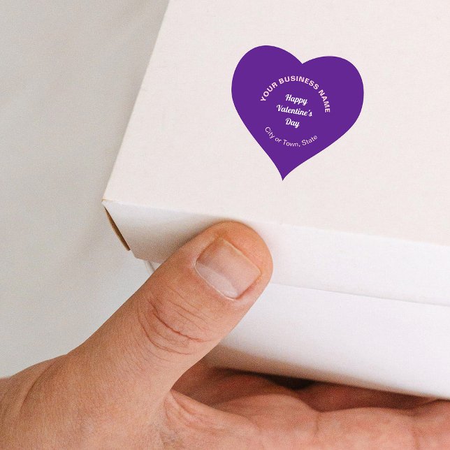 Business Valentine Gruß auf Lila Herz-Aufkleber (Business Valentine heart shape purple sticker on small box.)