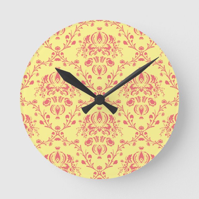 Butter und Cranberry Damask Runde Wanduhr (Vorderseite)