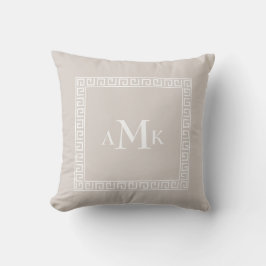 Buttercreme Griechisch-Schlüssel | Mit Monogramm K Kissen
