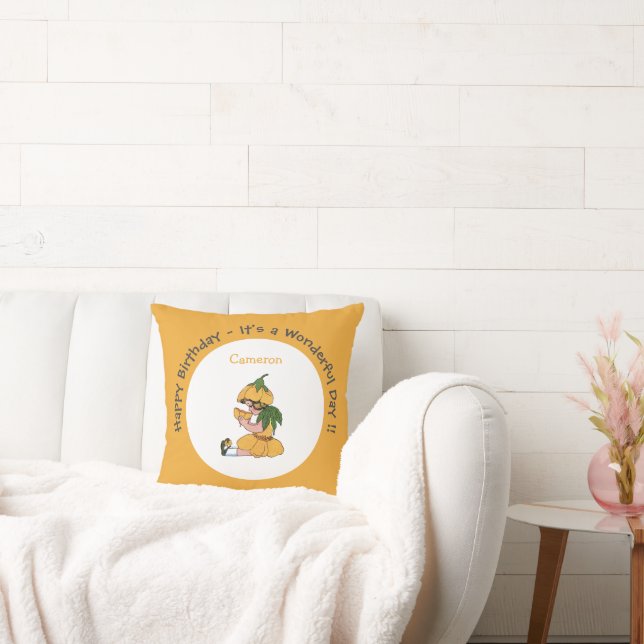 Buttercup Child Whimsical Blume Party Collection Kissen (Liege)