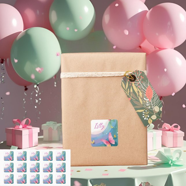"Butterfly Baby Girl Label Quadratischer Aufkleber (Von Creator hochgeladen)