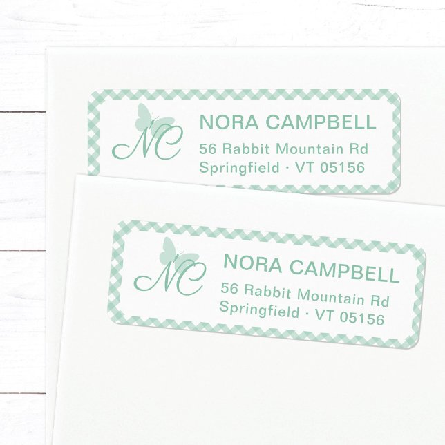 Butterfly Initials Mint Gingham Rücksendeadresse (Elegant butterfly monogram return address label in mint green with plaid background.)
