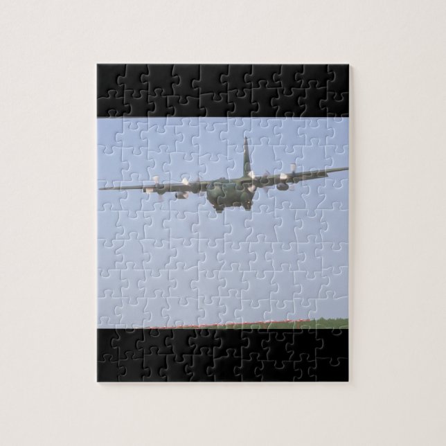 C-130 Herkules approach_Military Flugzeuge (Vertikal)