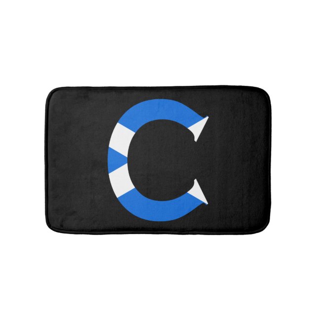 C Monogram überlagert sich auf schottischer Flagge Badematte (Vorderseite)
