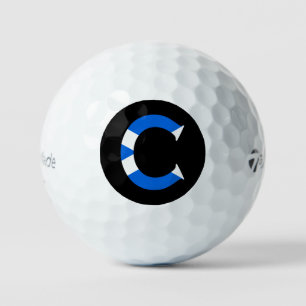 C Monogramm überlagert auf schottischer Flagge tmt Golfball