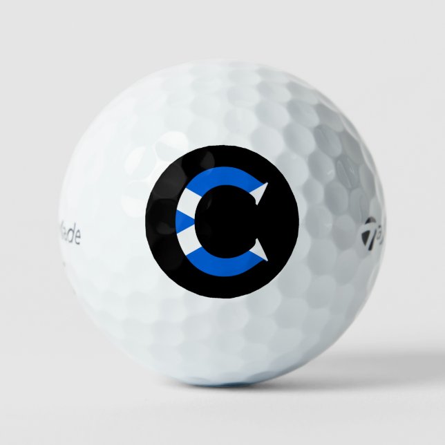C Monogramm überlagert auf schottischer Flagge tmt Golfball (Vorderseite)