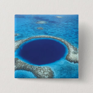 CA, Belize. Luftansicht des Blue Hole (Durchmesser Button