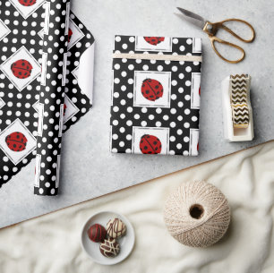 Cadeau Coccinelle et papier d'emballage à pois