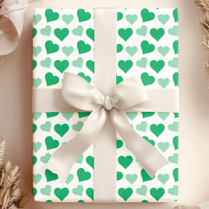 Cadeau Cœurs verts charmants sur papier d'emballage blanc