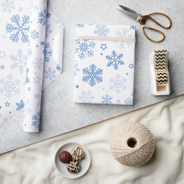 Cadeau Les flocons de neige. Beau papier d'enveloppement  (Artisanat)