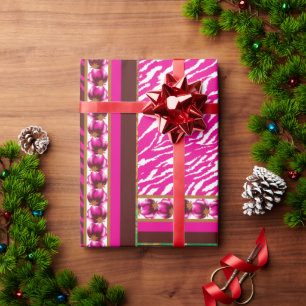 Cadeau papier peint rose et blanc avec croix dessus