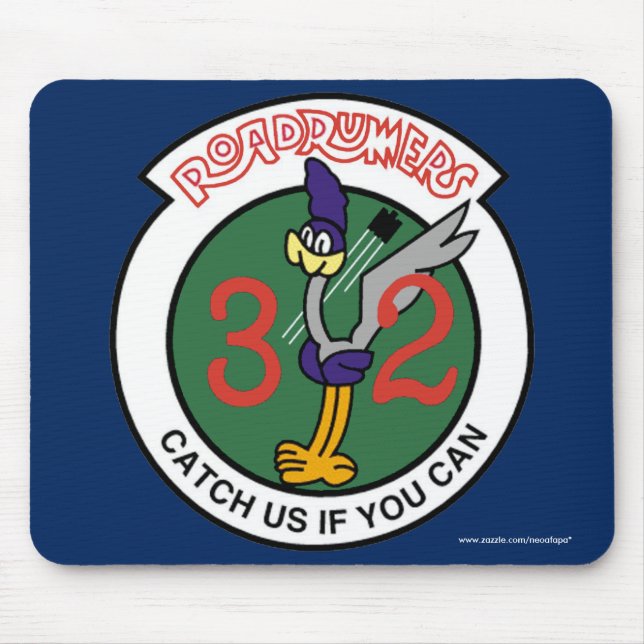 Cadet Squadon d'USAFA 32" tapis de souris de (Devant)