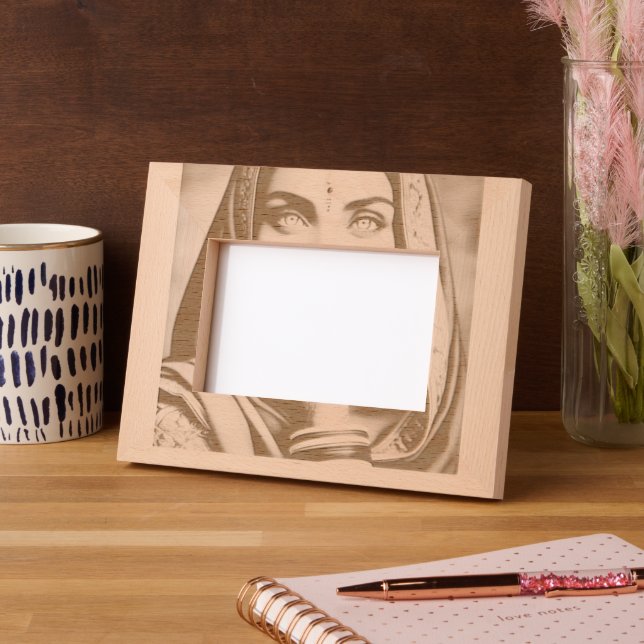 Cadres Gravés Beauté énigmatique : Conception d'une femme orient (Gauche)