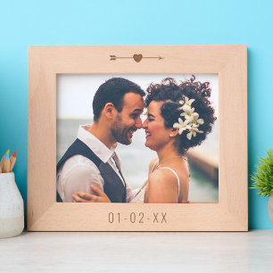 Cadres Gravés Fiançailles/Mariage Date Flèche coeur horizontale