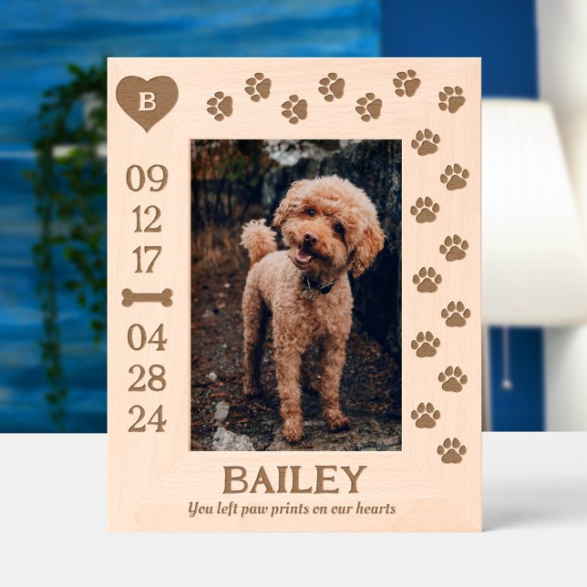 Cadres Gravés Monogrammes Empreintes de pattes sur notre Mémoria (Créateur téléchargé)