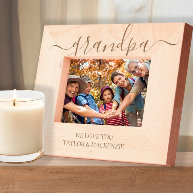 Cadres Gravés Typographie de défilement personnalisée (Personalized Scroll Typography Etched Frames by Ricaso. Change text or leave as Grandpa. Gift ideas)