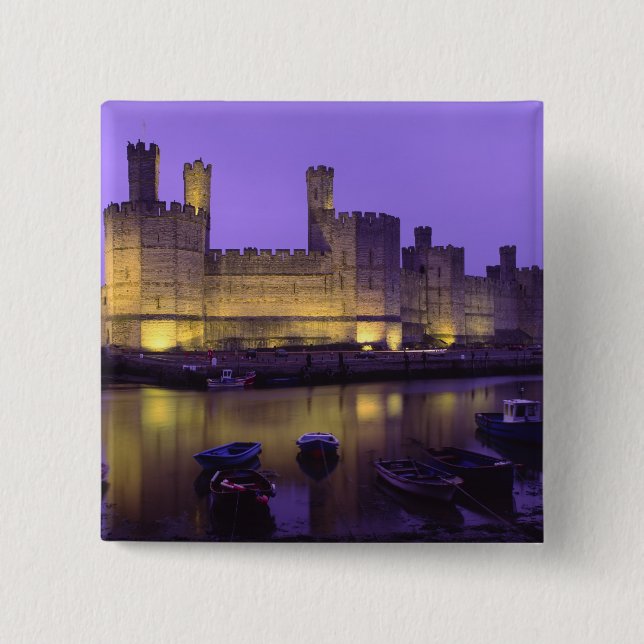 Caernarfon Castle, at Night, Gwynedd, Wales Button (Vorderseite)