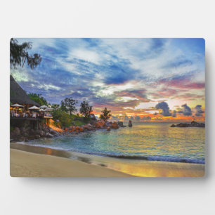 Café am tropischen Strand bei Sonnenuntergang Fotoplatte