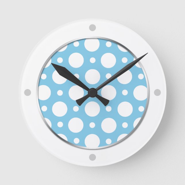 Cafe Blue Assorted Polka Dots Wall Clock Runde Wanduhr (Vorderseite)