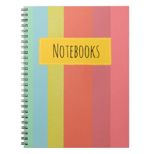 Cahier à rayures colorées