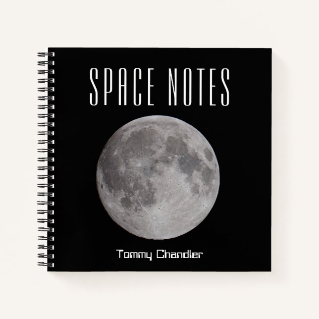 Cahier à thème Lune pleine dans l'espace avec nom (Devant)