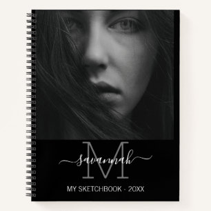Cahier de croquis de monogramme photo en noir et b