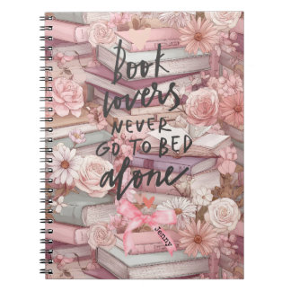 Cahiers aquarelle et fleurs roses