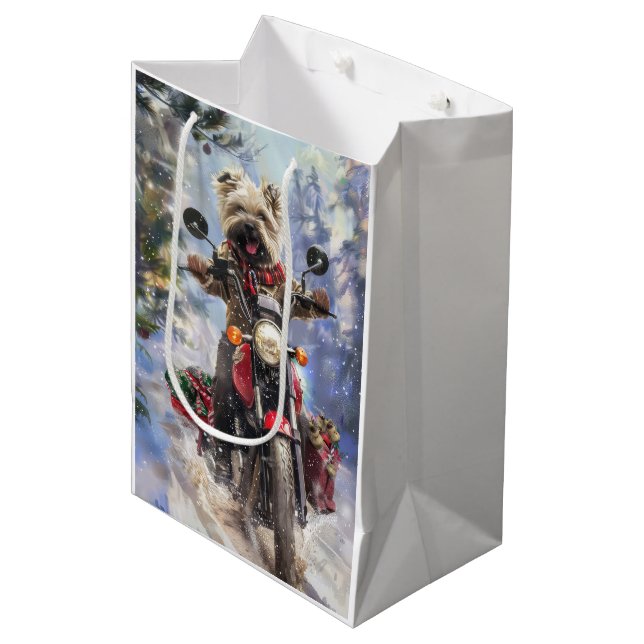 Cairn Terrier Dog Riding Motorrad Weihnachten Mittlere Geschenktüte (Vorderseite Schrägansicht)