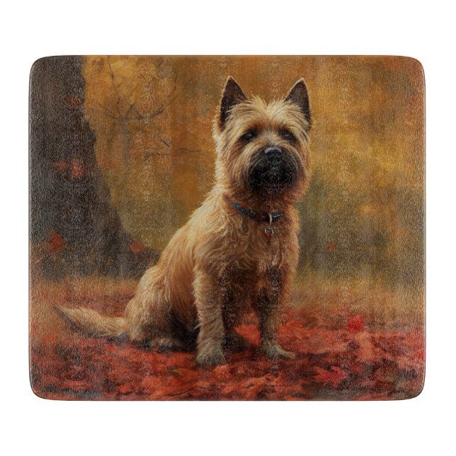 Cairn Terrier im Herbst Leaves Fall Inspiriert Schneidebrett (Vorderseite)