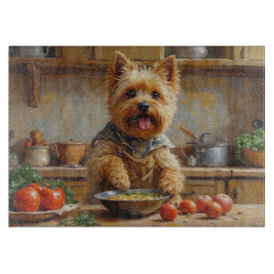 Cairn Terrier Kocht in der Küche Schneidebrett