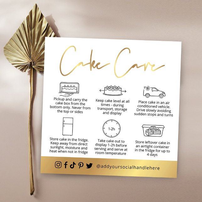 Cake Care Guide White & Gold Script Logo-Karte Quadratische Visitenkarte (Von Creator hochgeladen)