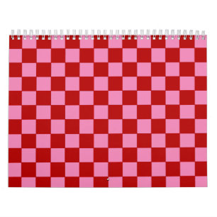 Calendrier à damiers rouge et rose chaud