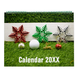 Calendrier de golf avec balle de golf sur herbe ve