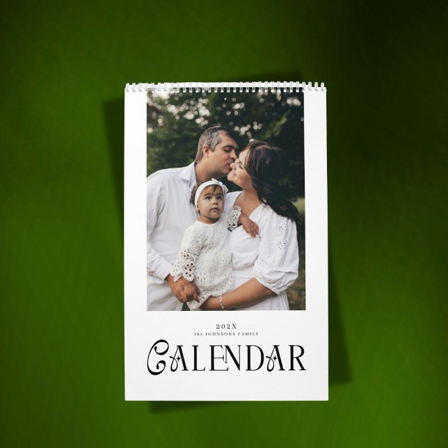 Calendrier Modern Minimal Chic Typography Custom Family Photo (Créateur téléchargé)
