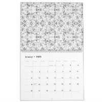 Un mur à motif blanc et noir visuellement saisissa