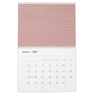 Calendrier Un tapis à motifs rouges et bruns repose sur