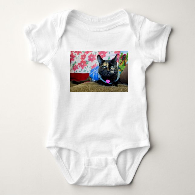 Calico I Baby Strampler (Vorderseite)
