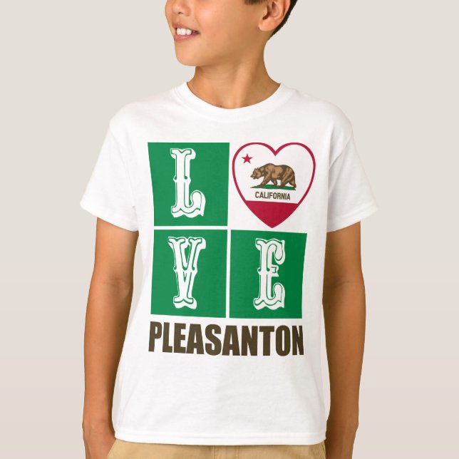 California State Flag Heart Pleasanton T-Shirt (Vorderseite)