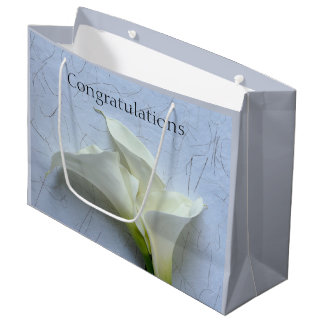 Calla lilies auf dekorativem Hintergrund Große Geschenktüte