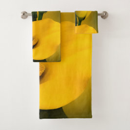 Calla Lily Bright Yellow Blätter Bokeh Badhandtuch Set