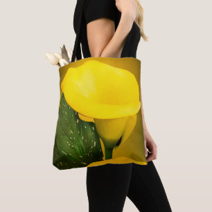 Calla Lily Bright Yellow Blätter Bokeh Tasche