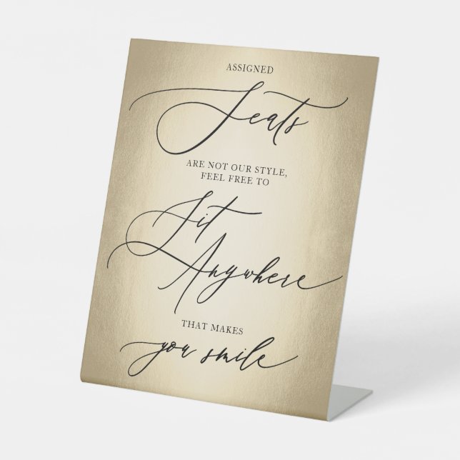 Calligrafisches Skript Gold Sit Anywhere Wedding Sockelschild (Vorderseite)
