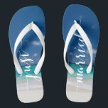 Calligrafy Beach nur verheiratet Hochzeit Flip Flo Flip Flops<br><div class="desc">Kalligrafischer Strand Just Married Hochzeitsfeier Flip Flops mit breiten Gurten</div>