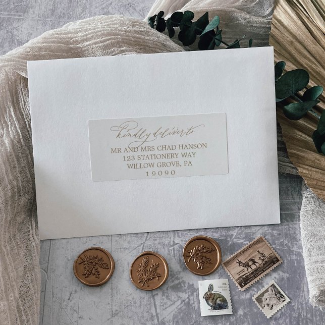 Calligraphie d'or romantique Étiquettes de adresse (Créateur téléchargé)