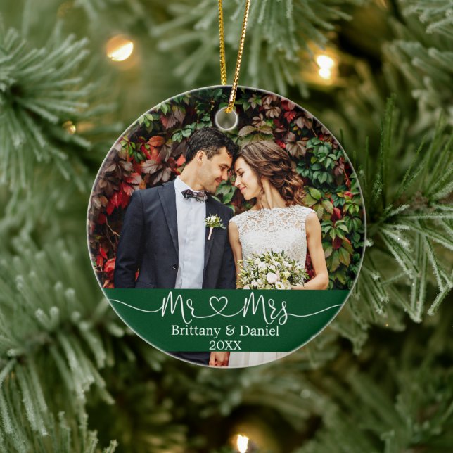Calligraphy Heart Mr. und Mrs. Wedding Foto Green Keramik Ornament (Baum)