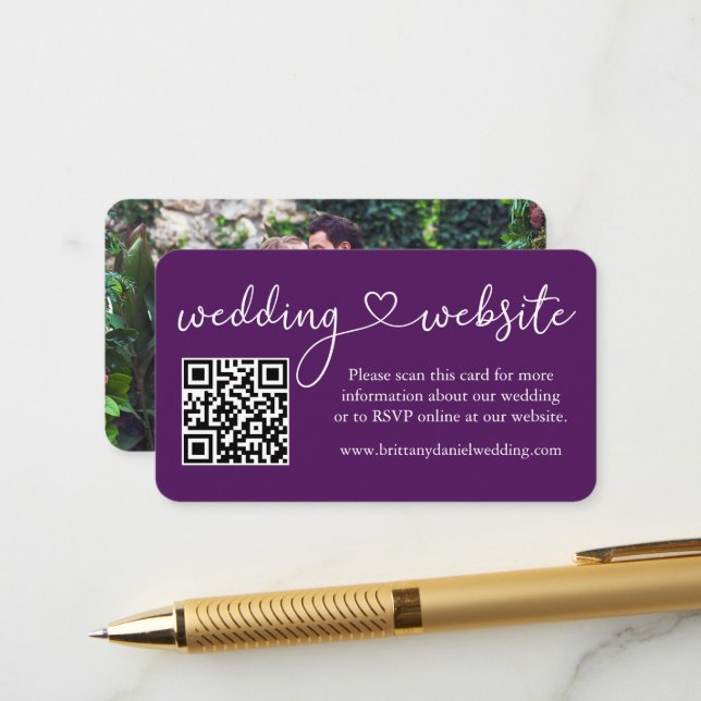 Calligraphy Heart Wedding Website QR Foto Lila Begleitkarte (Vorderseite/Rückseite Beispiel)