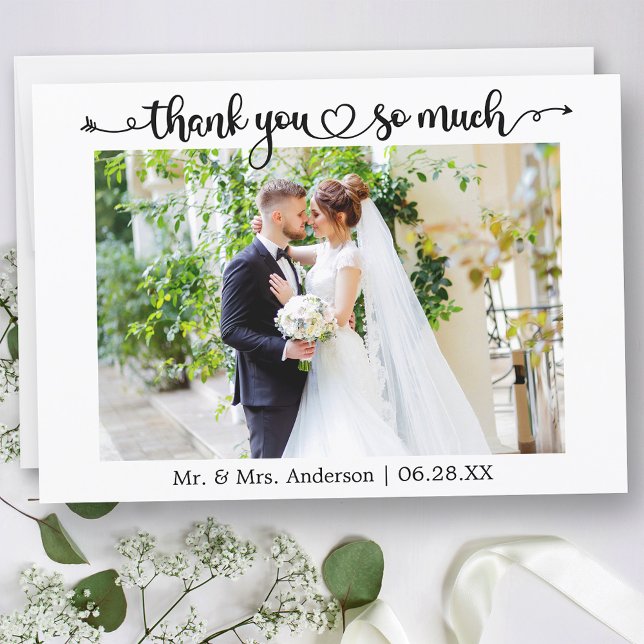 Calligraphy Script Heart Wedding Photo Dankeskarte (Customize to change your personalized text size or text style.)